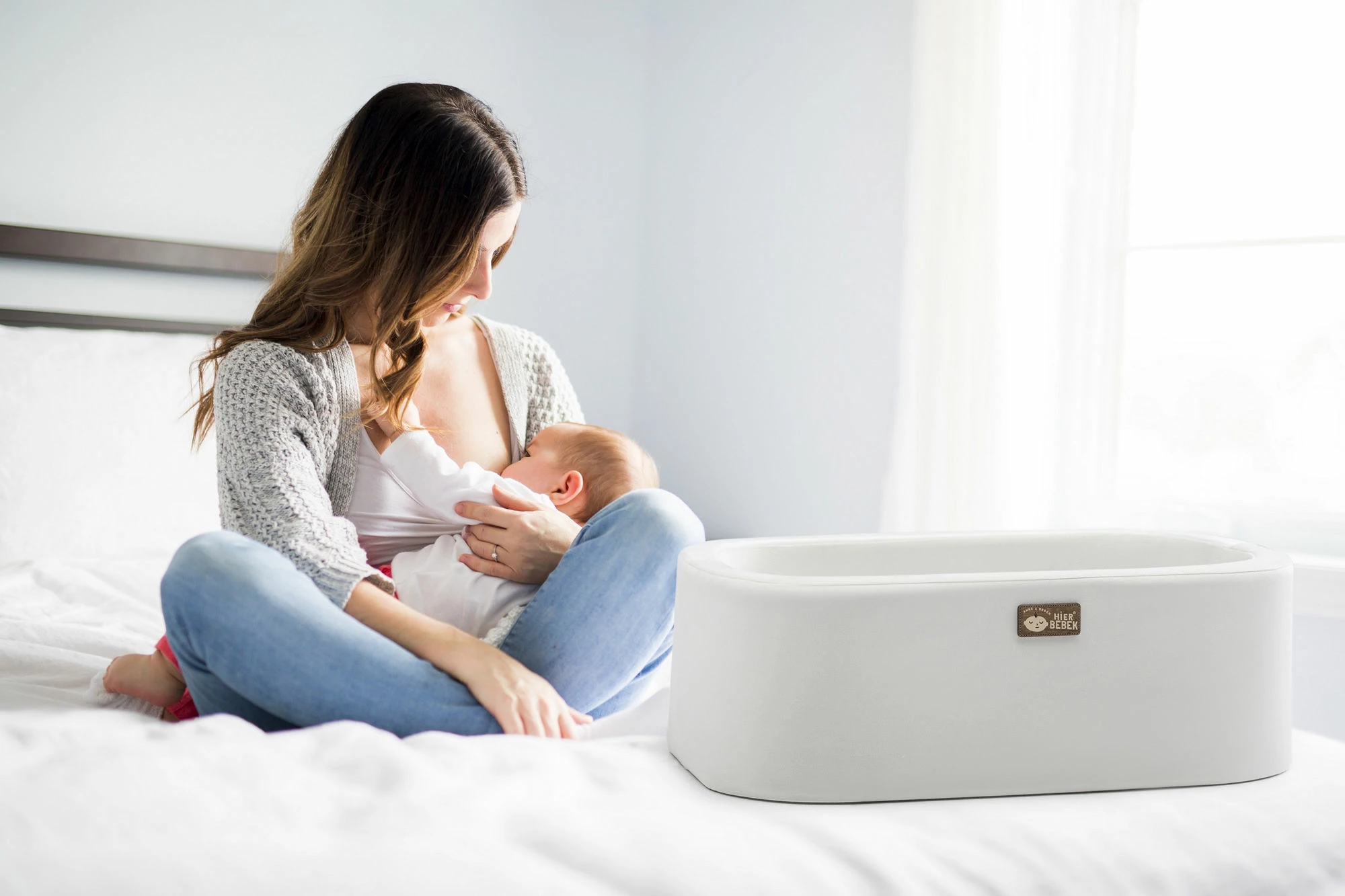 Djep metalik Hanah Home, ngjyrë e bardhë dhe e zezë