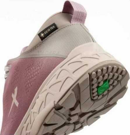 Atlete femra Tamaris, vjollce