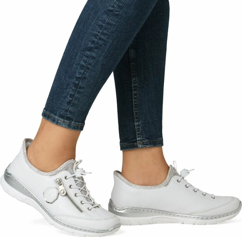 Atlete sportive për femra Rieker, të bardha