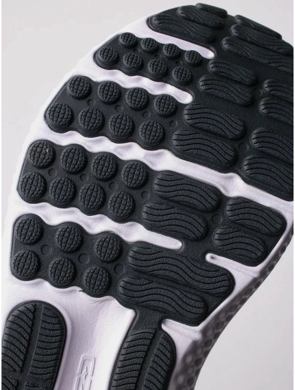 Atlete për femra Under Armour, të zeza