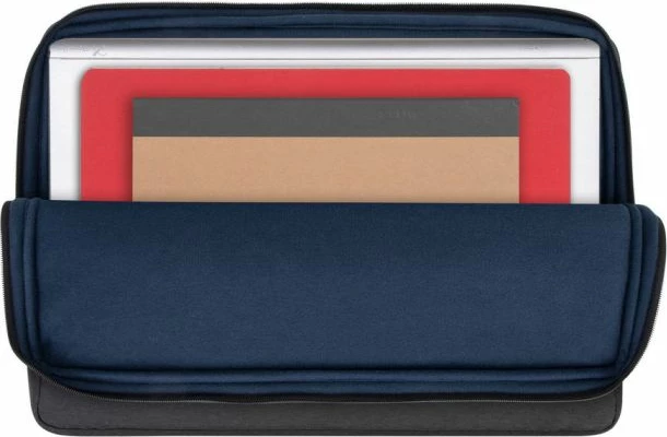 sleeve për laptop RivaCase 7707 deri 17.3", RPET polyester rezistent në ujë, e zezë