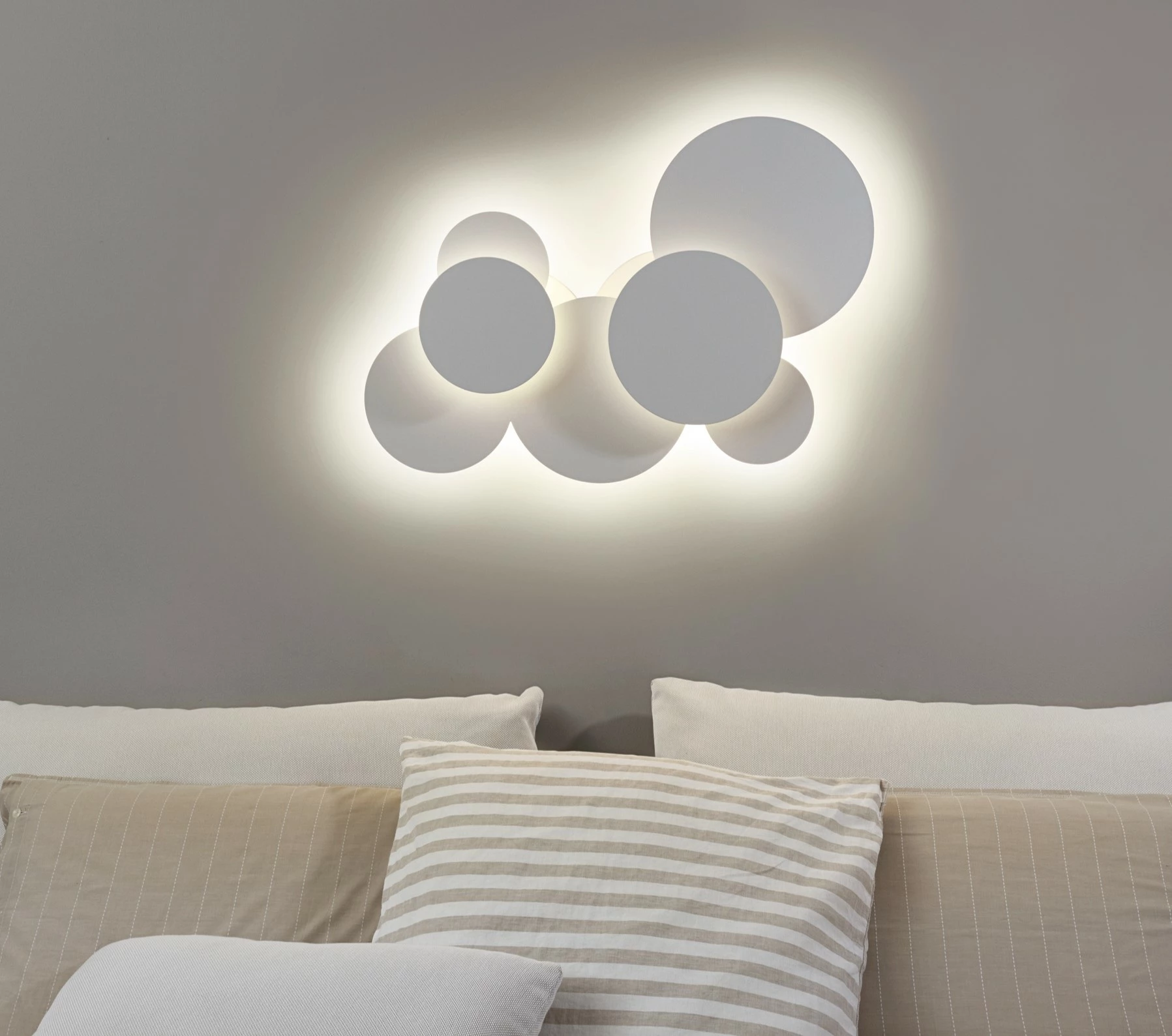 Ndriçues tavanor Cloud pl d74