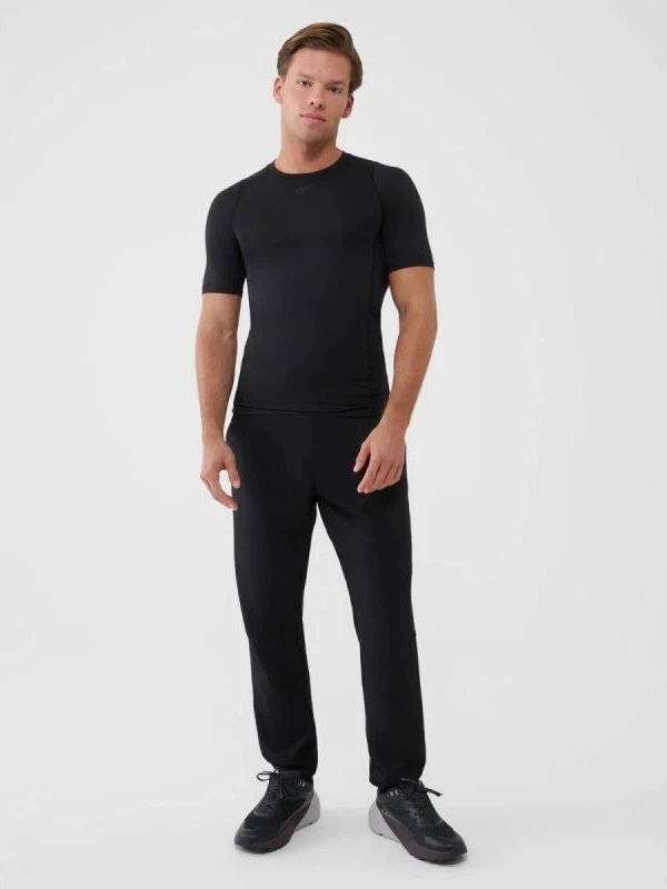 Maicë për meshkuj 4F, e zezë