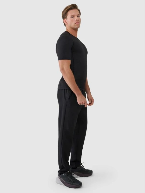 Maicë për meshkuj 4F, e zezë