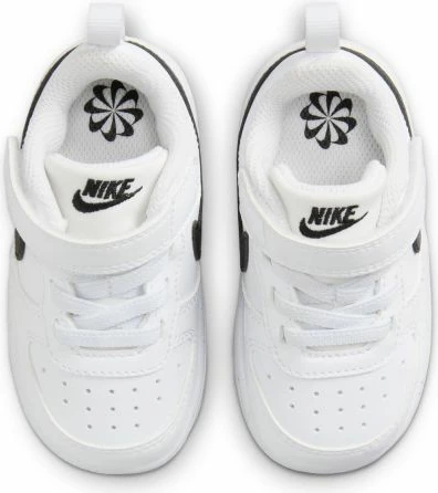 Këpucë për fëmijë Nike, të bardha