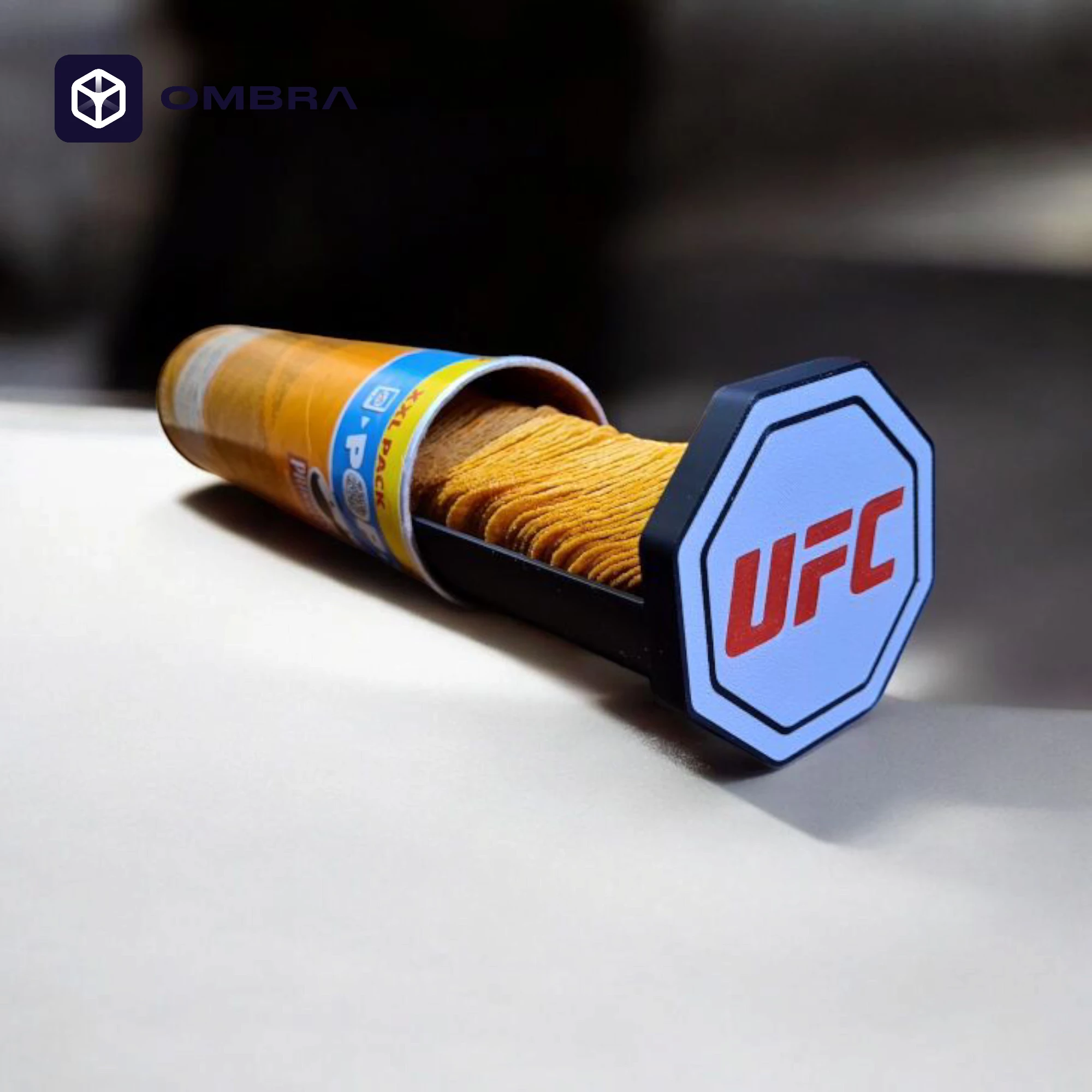 Mbajtëse për snacks (Pringles), dizajni "UFC", e zezë