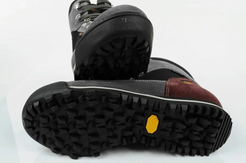 Atlete trekking për femra Aku