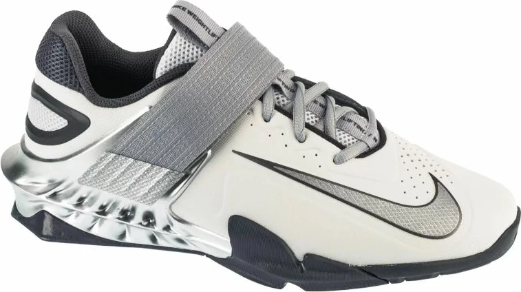 Atlete për meshkuj Nike, të bardha