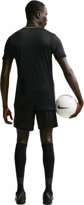 Maicë për meshkuj Nike, e zezë