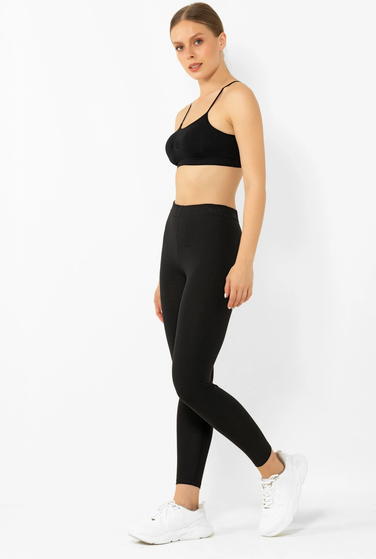 Tuta të zeza Jumeon, 001-000140