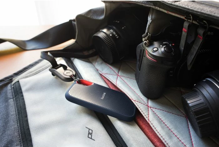 SSD eksterne SanDisk Extreme Portable SDSSDE61-4T00-G25 4TB NVMe USB-C USB 3.2 Gen 2 IP65, e zezë, set me kabllo dhe adapter