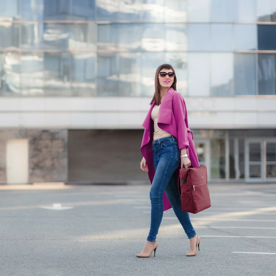 Çantë shpine Hama Ultimate 227060 për laptop 16.2 inç, e kuqe