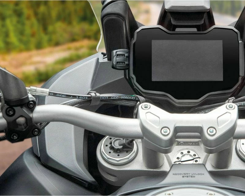 Karikues Usb I Dyfishte Rain Proof 5400ma 12/24v