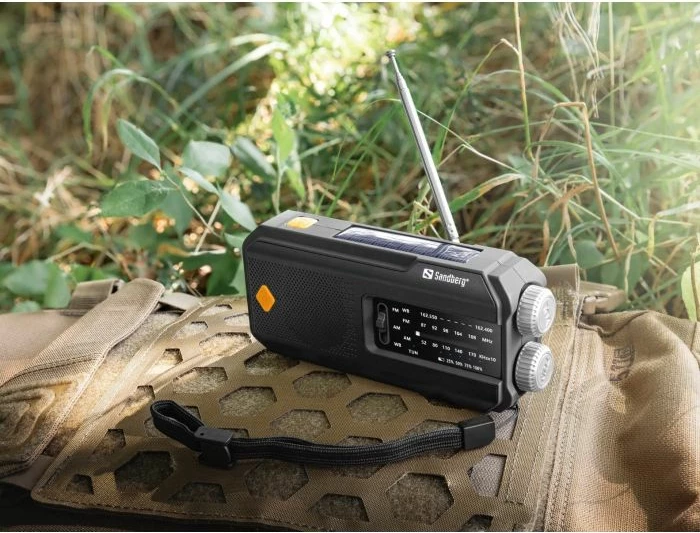 Radio survival SANDBERG Survivor Radio All-in-1 2000 (421-04) powerbank 2000 mAh, AM/FM, solar, dinamo, dritë LED, e zezë