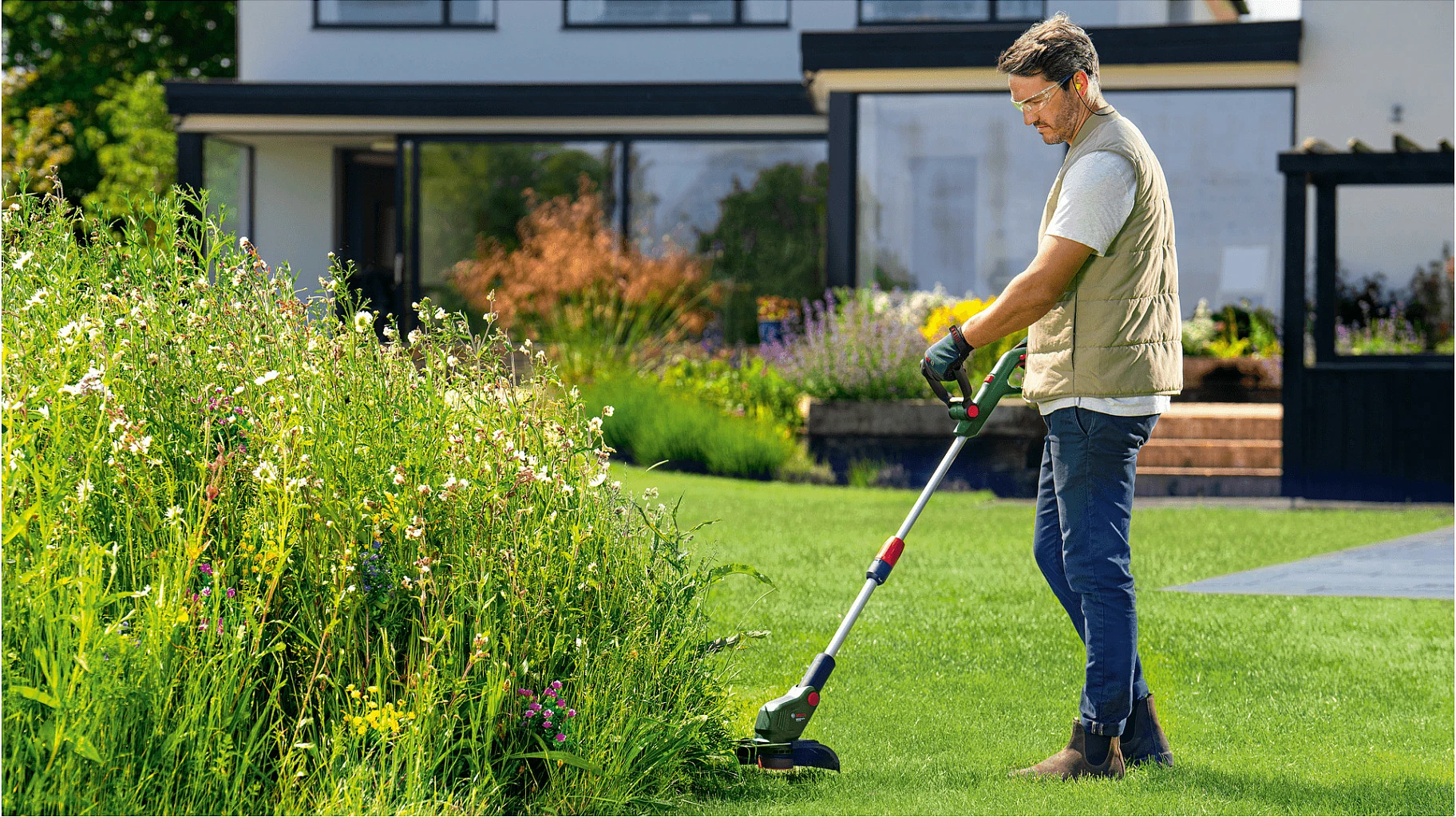 Trimer bari Bosch UNIVERSALGRASSCUT 18V-26-500, pa kabllo, 2Ah, 18V, i gjelbër