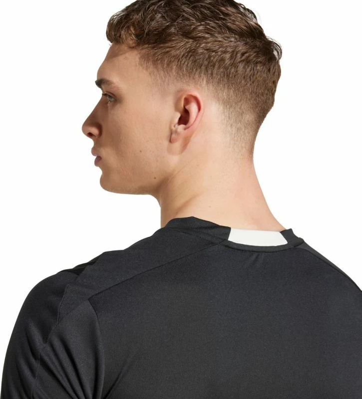 Maicë për meshkuj adidas, e zezë