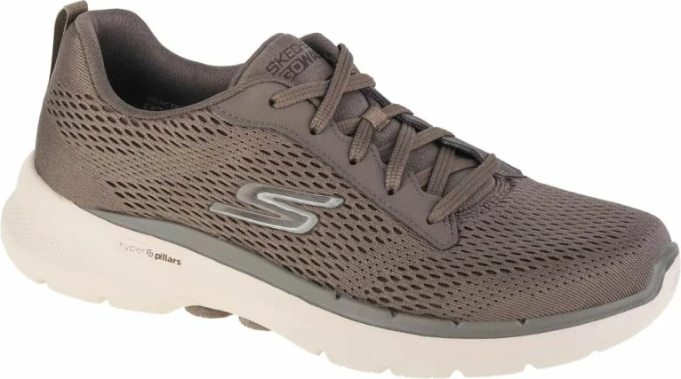 Atlete Skechers lifestyle, kafe