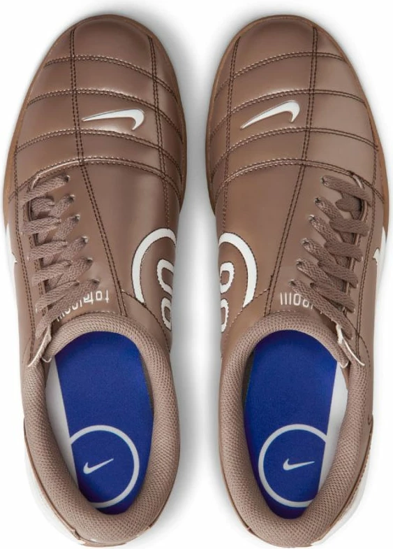 Atlete futbolli Nike Total 90 IC