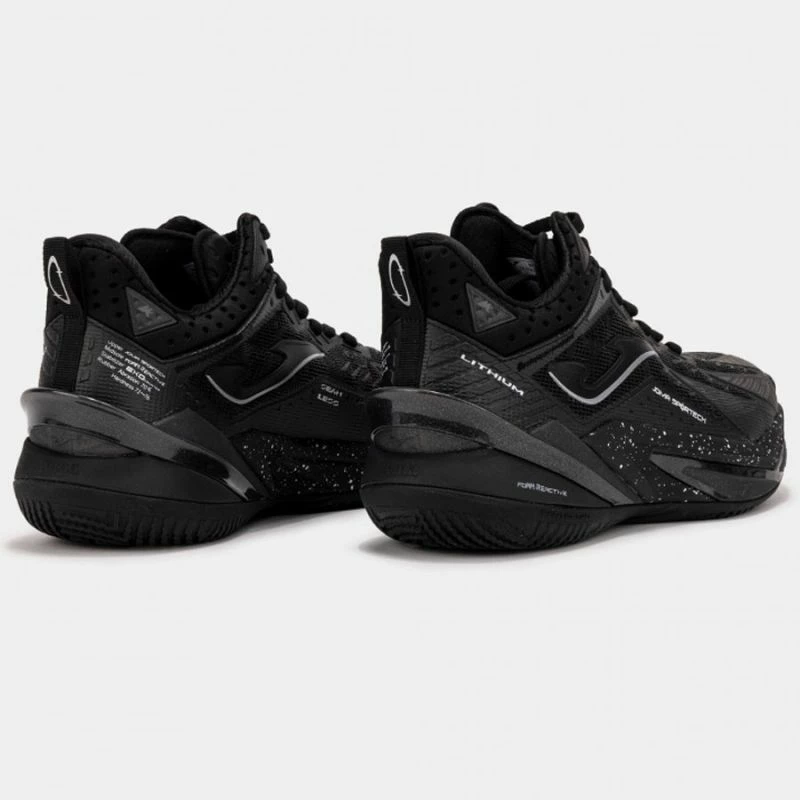 Atlete Joma, të zeza