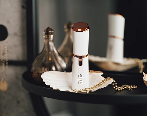 Makinë rroje trimmer për fytyrë, Adler, AD 2939, kokë me sitë, dritë LED, 1xAA, perlë-ari