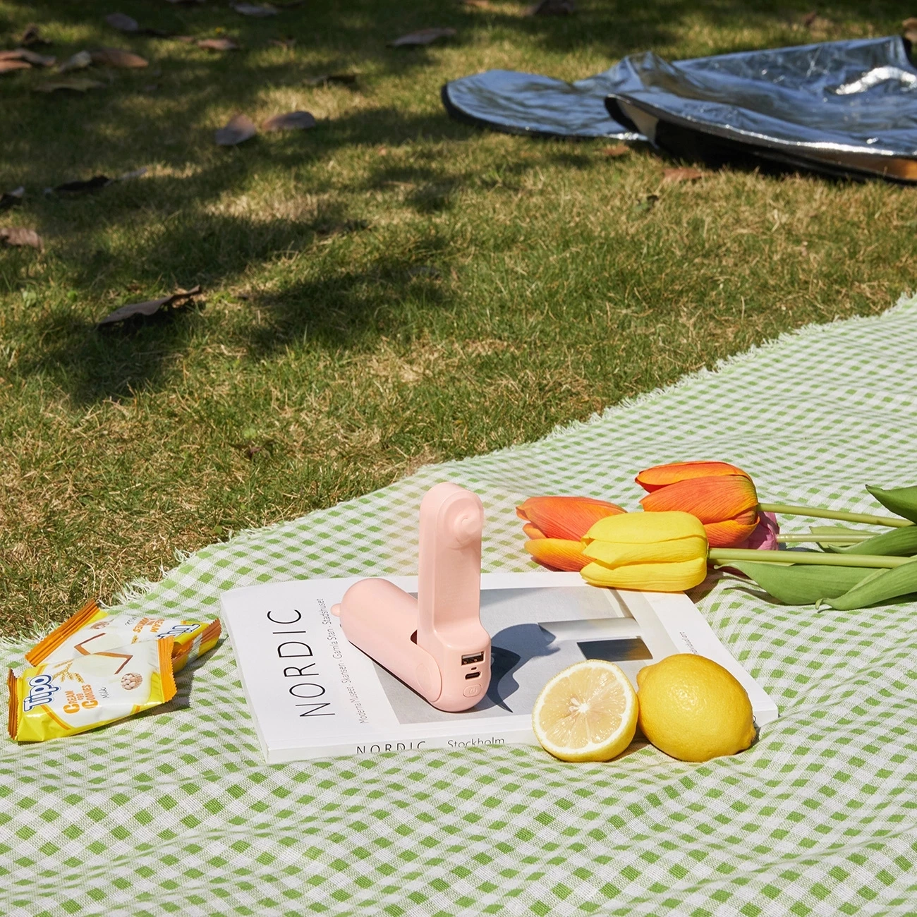 Ventilator dore Jisulife Life8 Plus, 4500 mAh, USB-C, me power bank dhe dritë LED, Rozë