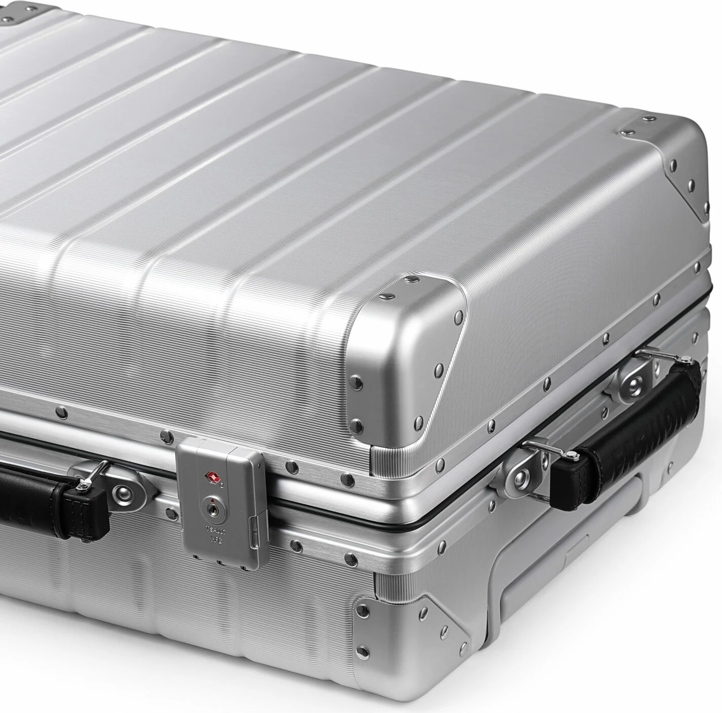 Valixhe udhëtimi Twopoint QL-03 24\", aliazh alumini-magnez, rrota 360°, dry TSA me kombinim, waterproof, argjendtë