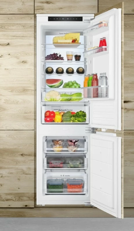 Frigorifer me ngrirës Amica BK2995.5FCNO, i integruar, 170L/67L, i bardhë