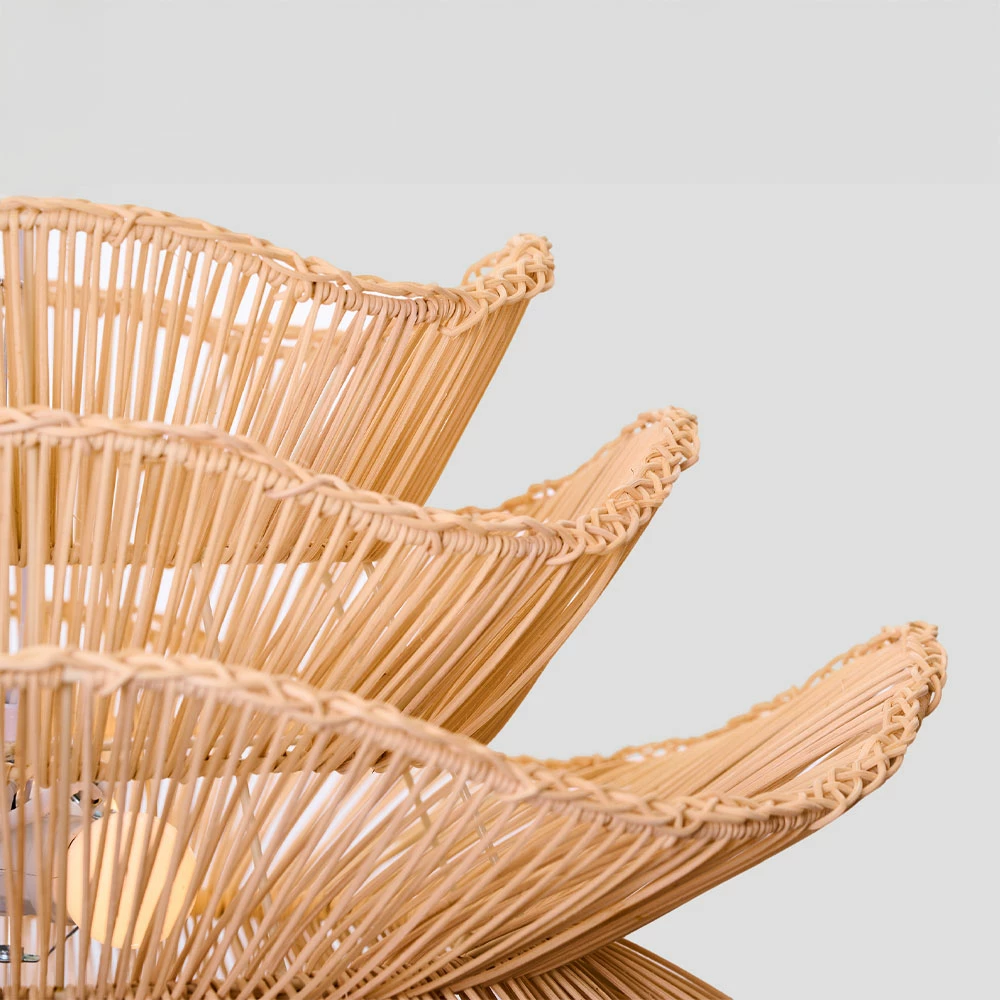 Llambë tavani Aurora, ratan i bardhë, 61x47cm