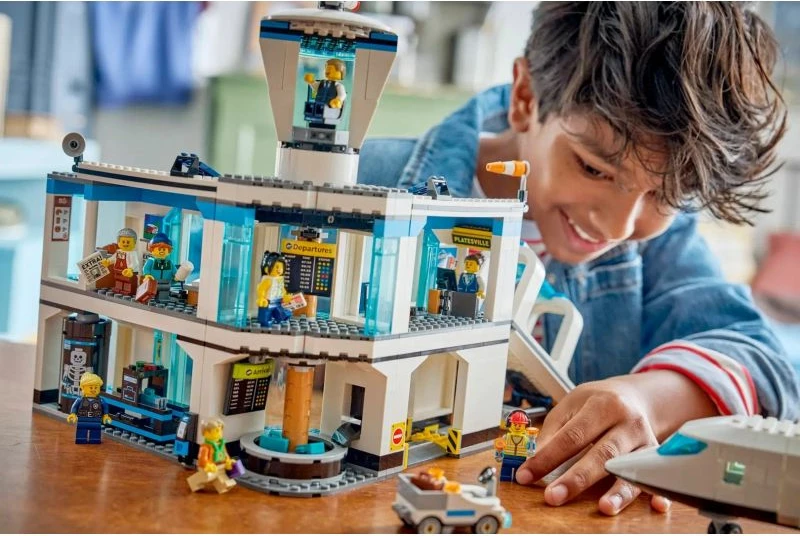 Set lodrash LEGO City aeroport për fëmijë
