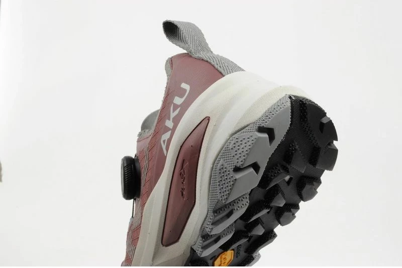 Atlete trekking për femra Aku, rozë