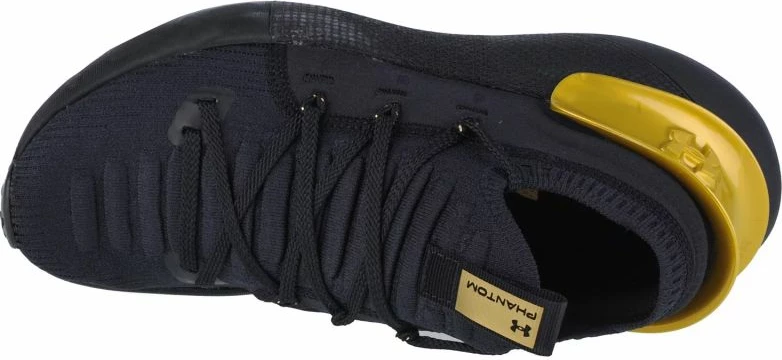 Atlete për femra Under Armour, të zeza