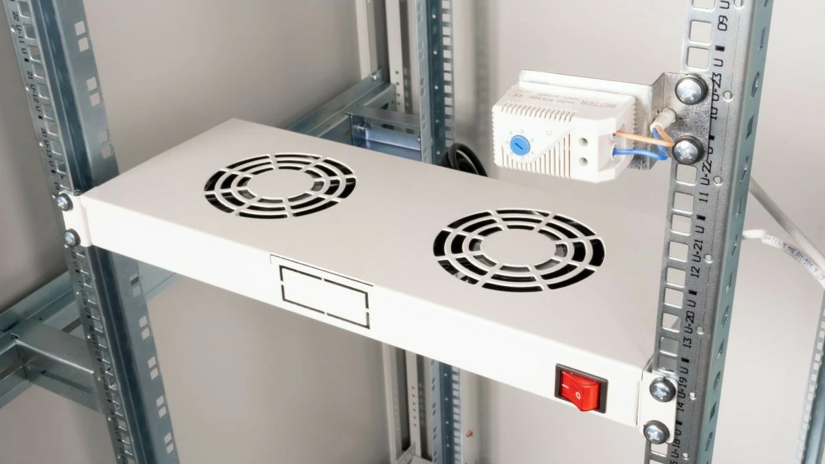 Ventilatorë rack EQUIP 19 inch 1U 2x12cm, ngjyrë gri e çelët