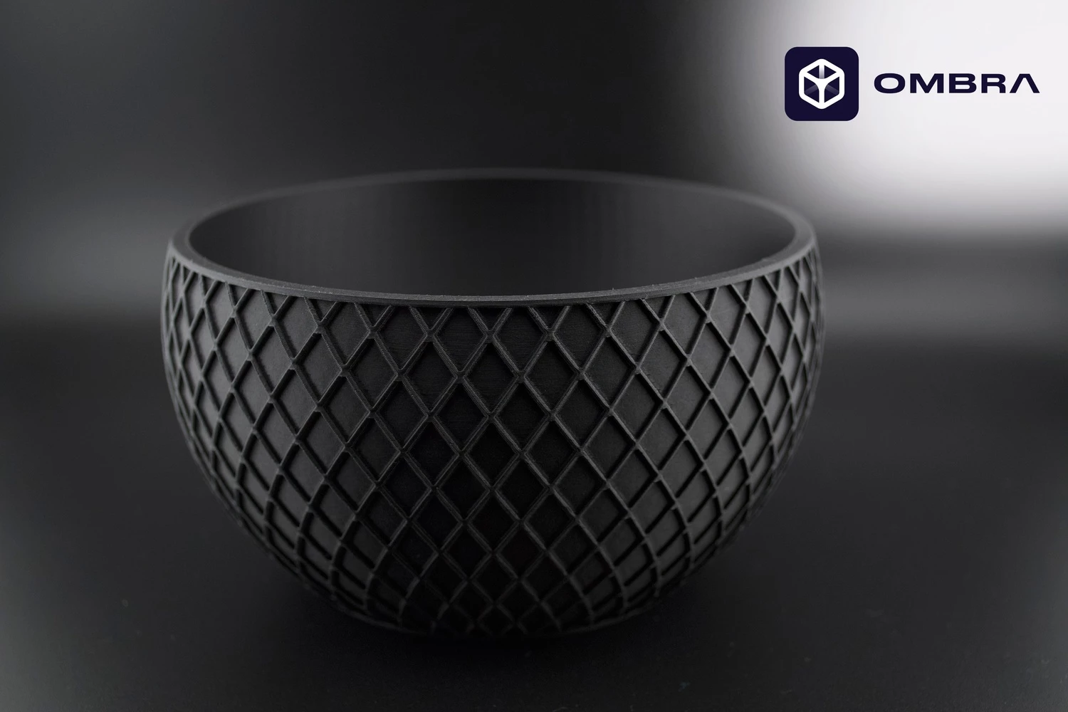 Big Bowl Stylish, e zezë