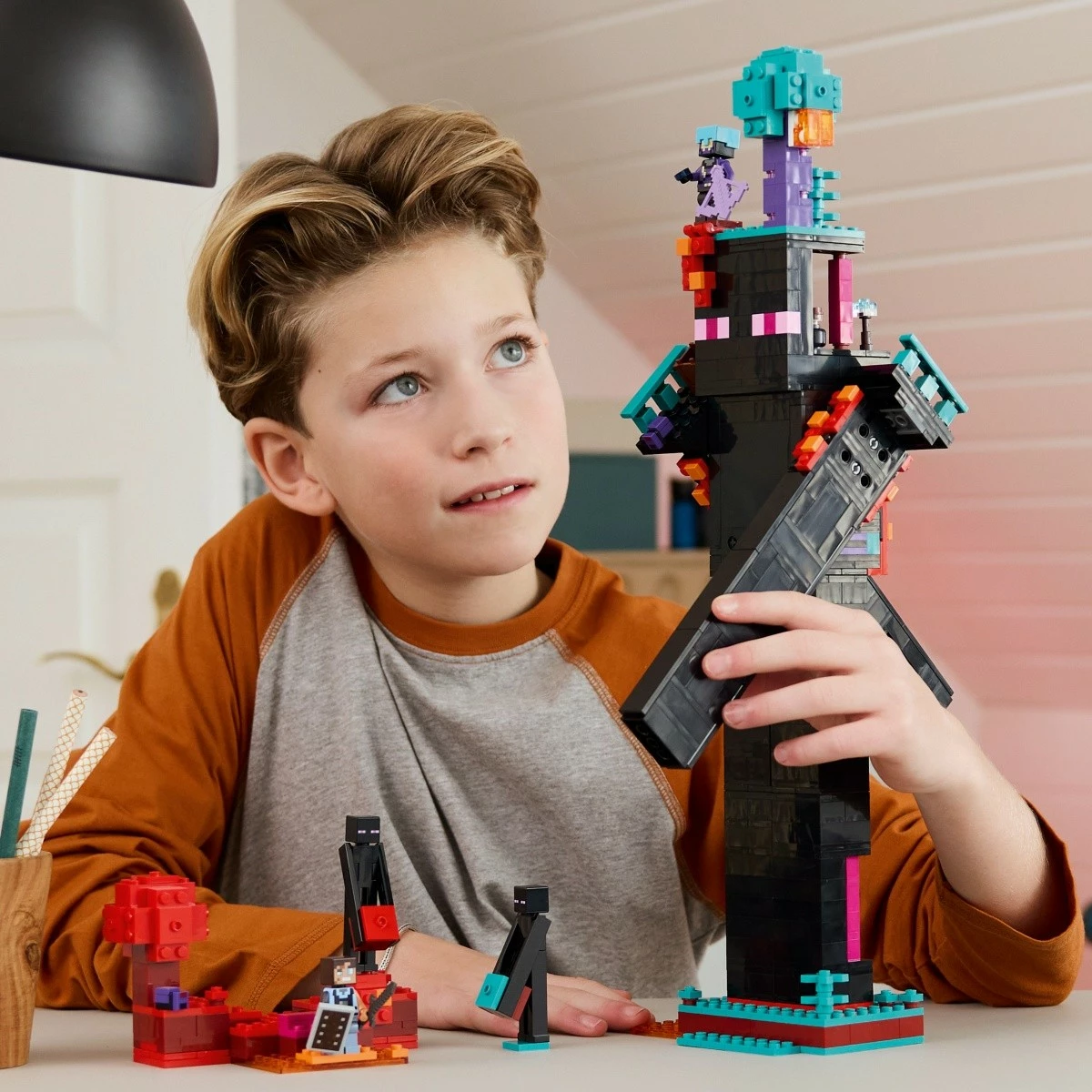 Set ndërtimi LEGO Minecraft Enderman Tower 21279, 867 pjesë, shumëngjyrësh