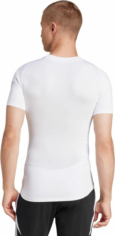 Maicë për meshkuj adidas, e bardhë