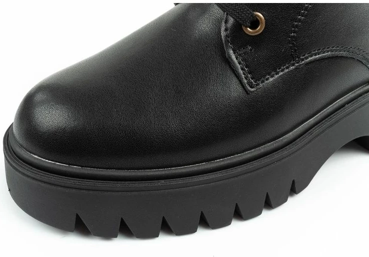 Çizme Lee Cooper për femra, të lëkurës