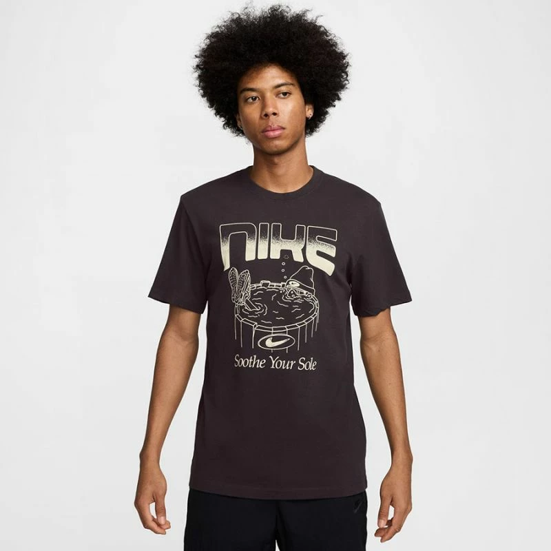 Maicë për meshkuj Nike, grafit