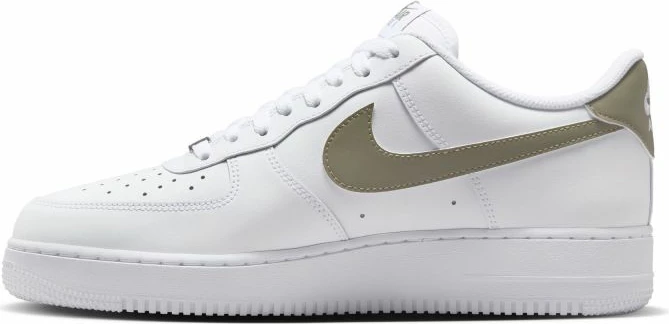 Atlete për meshkuj Nike, të bardha