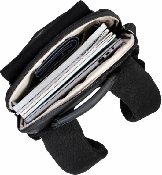 Çantë shpine për laptop RIVACASE 8521 13.3", e zezë