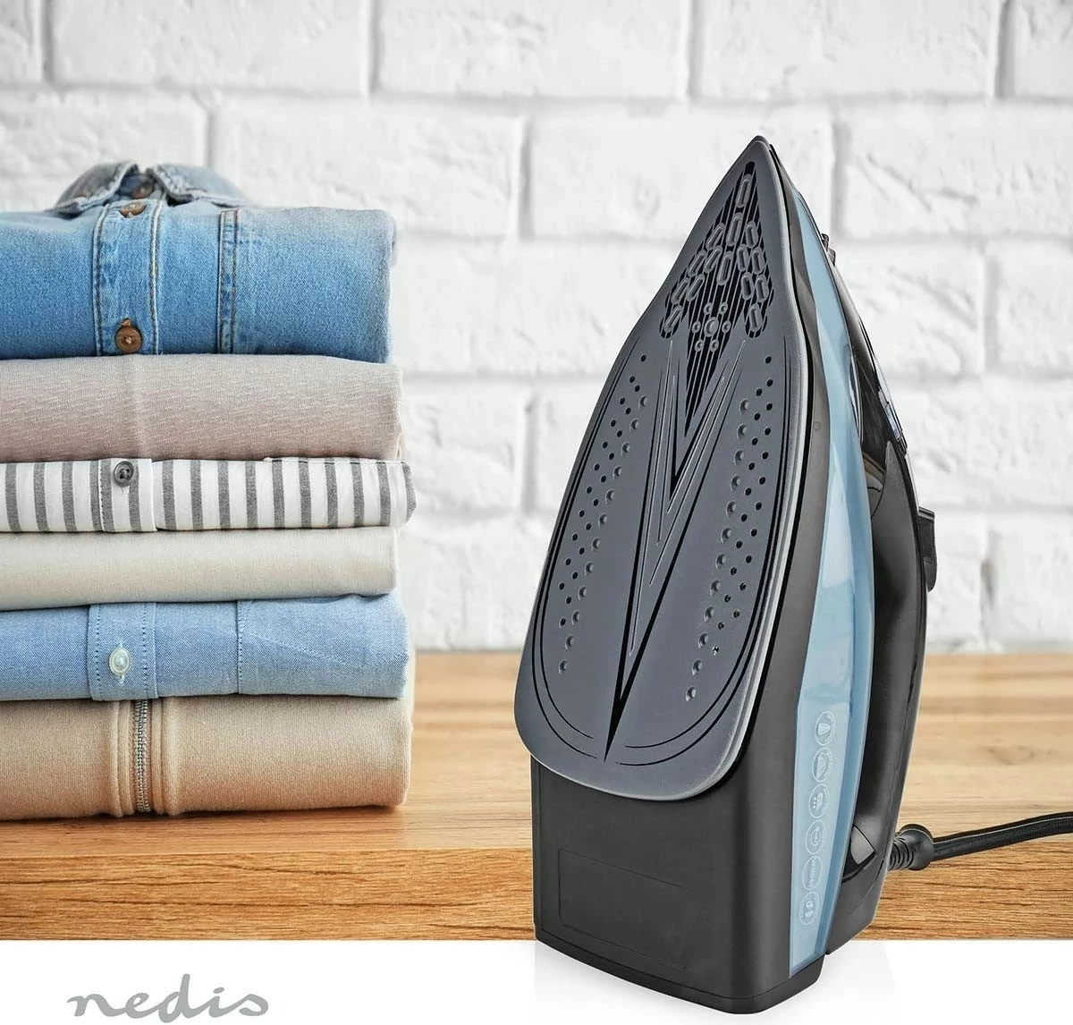 Hekur me avull Nedis IRON2000, pa kabllo, 2600W, pllakë qeramike, kaltër