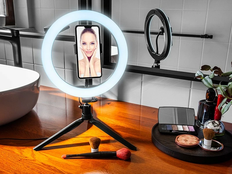 Ring Light Tracer TRAOSW46747 me tripod të vogël, 26 cm, LED, USB, e zezë