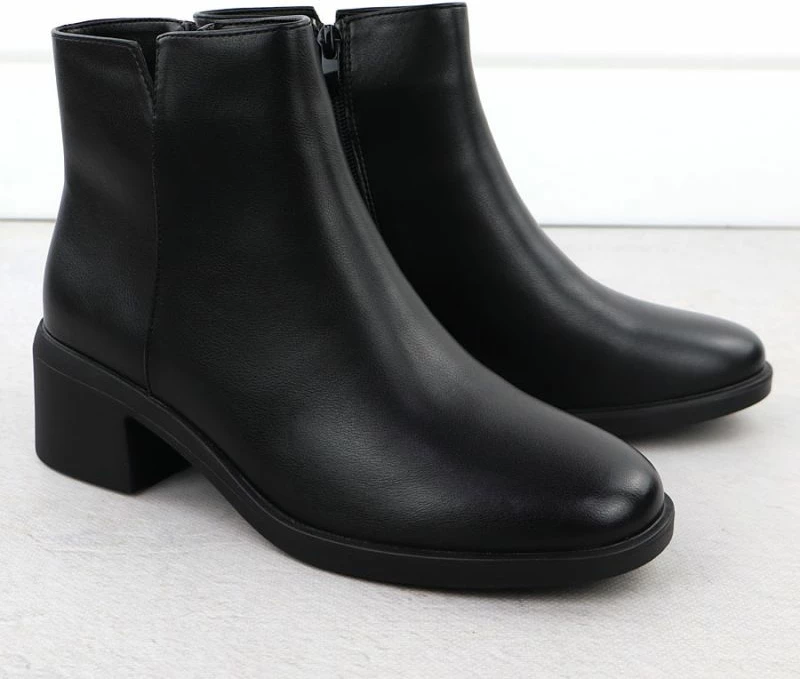 Çizme të shkurta femrash Sergio Leone BT25239, të zeza