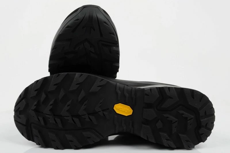 Atlete trekking për femra Aku, të zeza të gjelbra