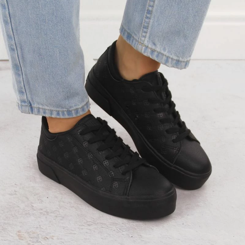 Atlete femra Big Star, të zeza