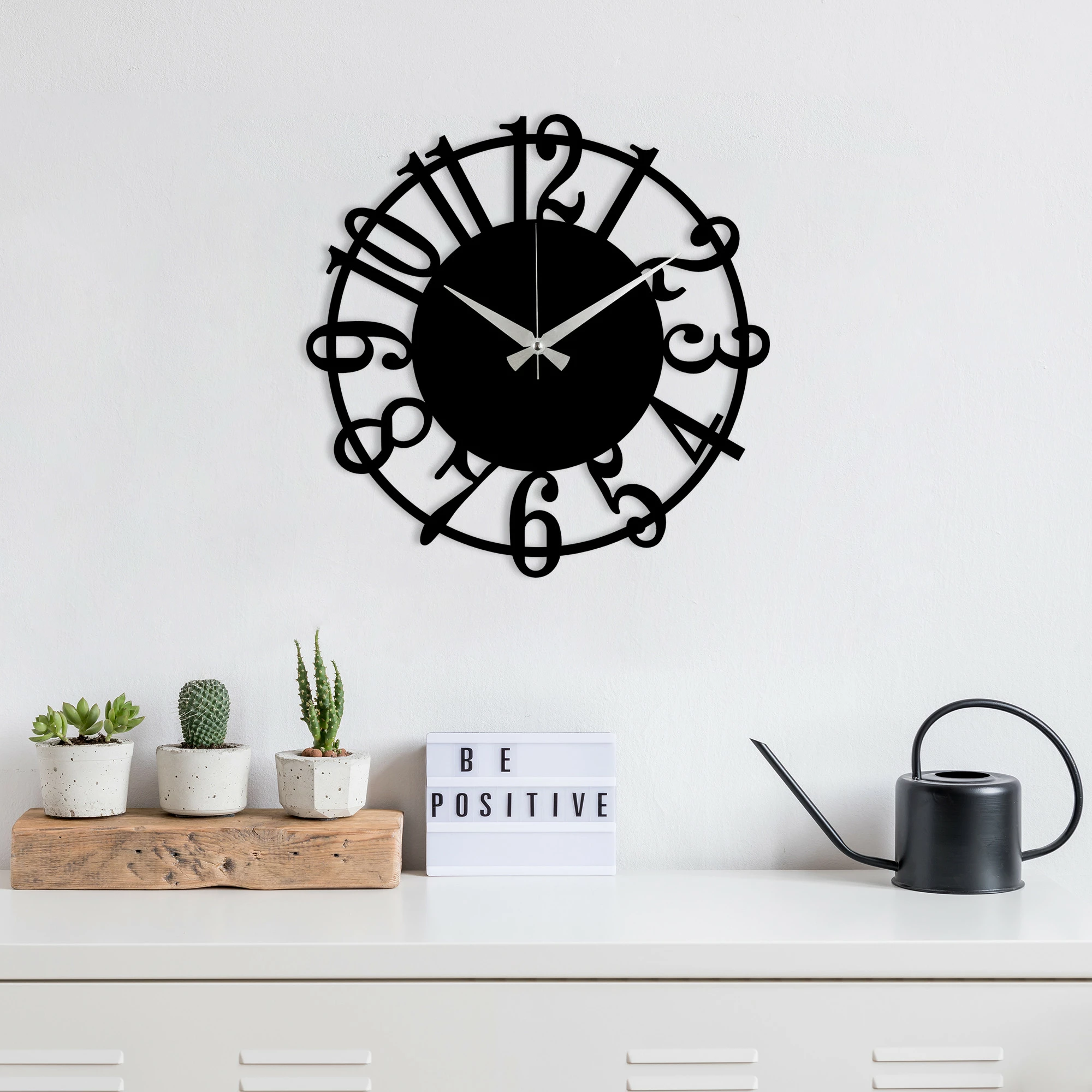 Orë muri dekorative prej metali, Wallity Enzoclock - S006, e zezë, 48x48cm