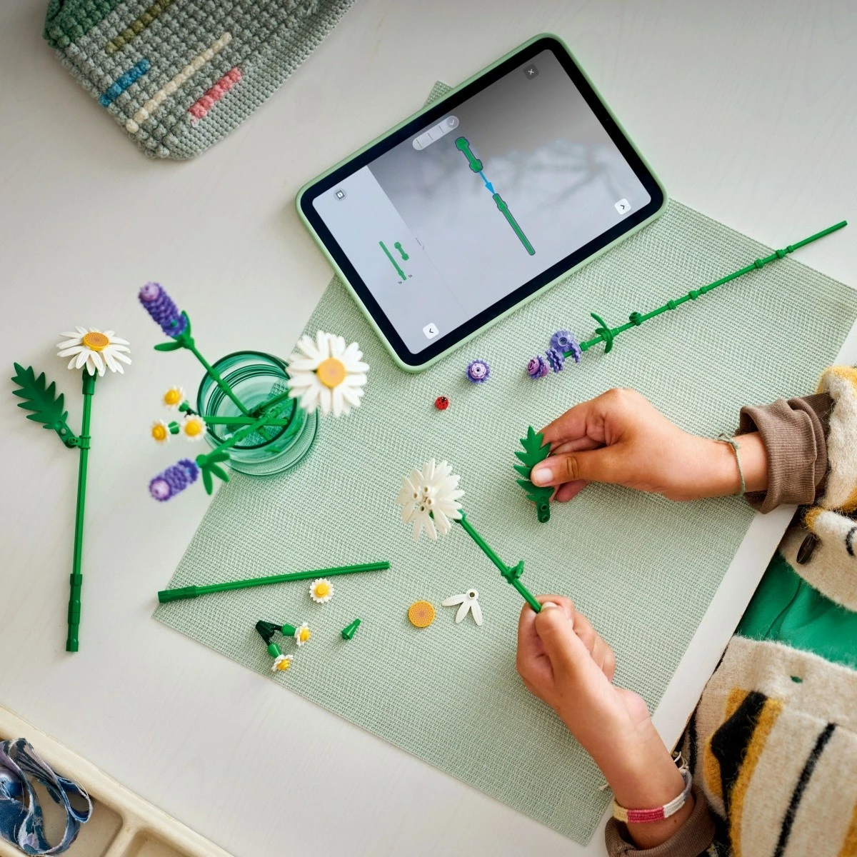 Set lodrash ndërtimi, LEGO, 11508 Botanicals Daisies, 133 pjesë, 9+