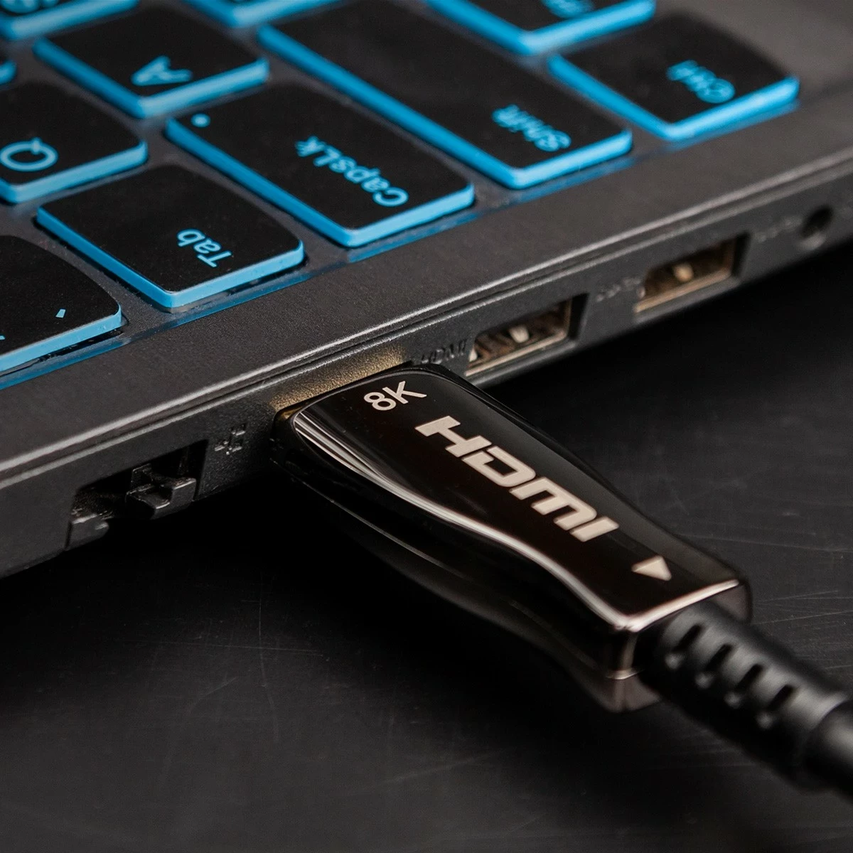 Kabel HDMI Claroc 2.1 AOC 8K 120Hz 20 m, i zi