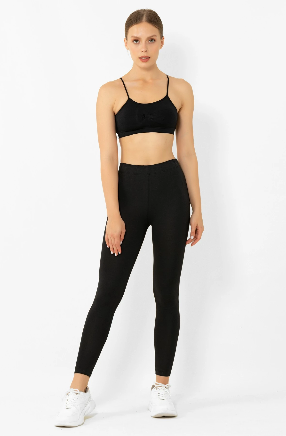 Tuta të zeza Jumeon, 001-000140