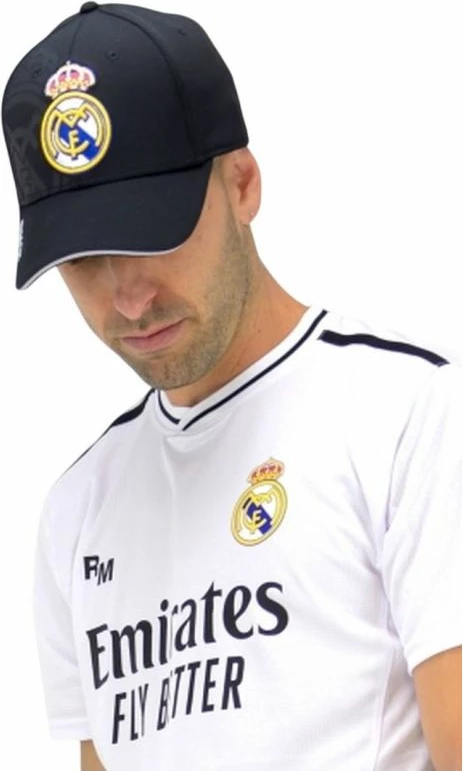 Kapelë për meshkuj Inny, e zezë