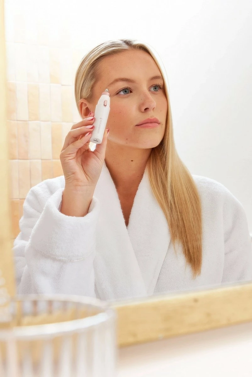 Makinë rroje fytyre Remington BareMe 2-in-1 WFS200, për femra, Bezhe